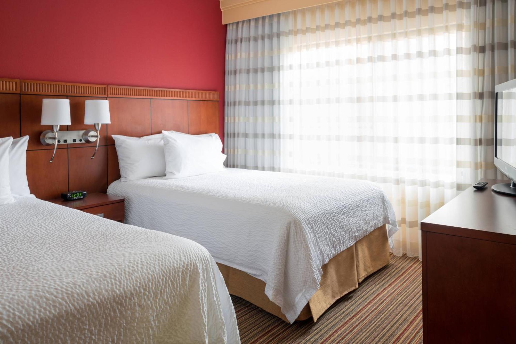 Courtyard By Marriott Indianapolis Airport Hotell Eksteriør bilde