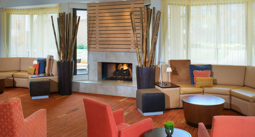 Courtyard By Marriott Indianapolis Airport Hotell Eksteriør bilde