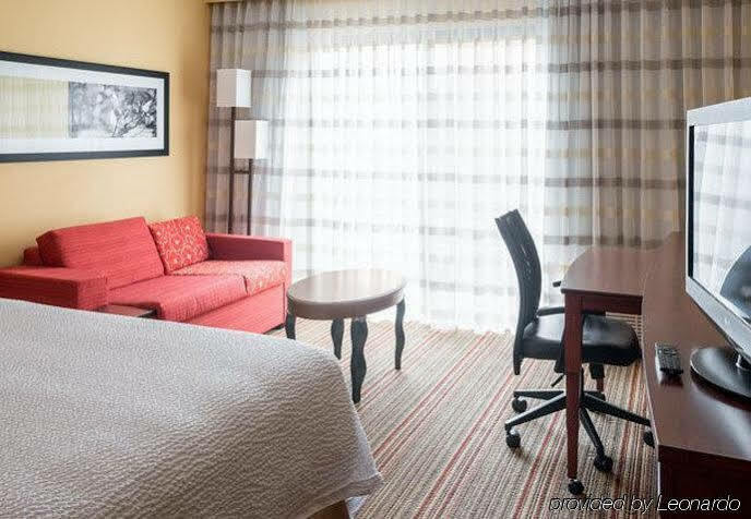 Courtyard By Marriott Indianapolis Airport Hotell Eksteriør bilde